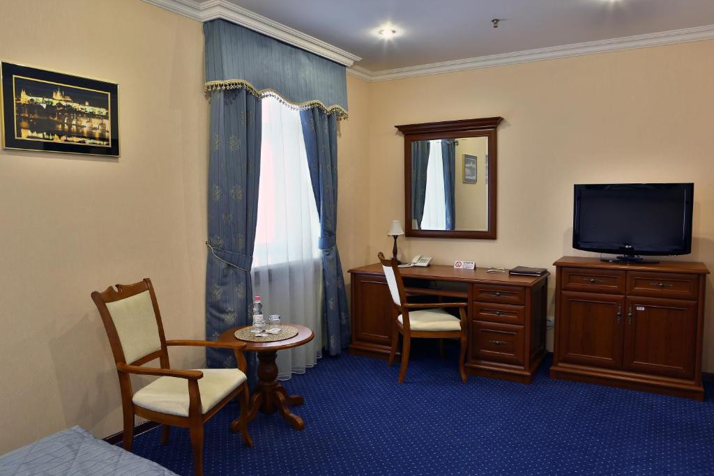 Hotel Ukraine Rivne Cameră foto